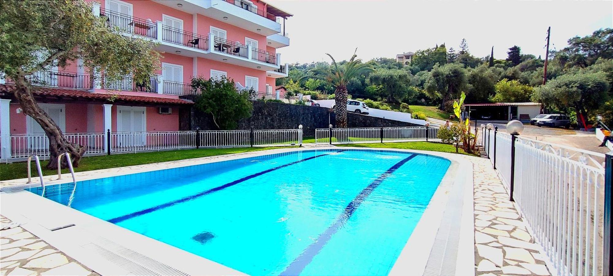 Thomas Apartments Dassia  Luaran gambar