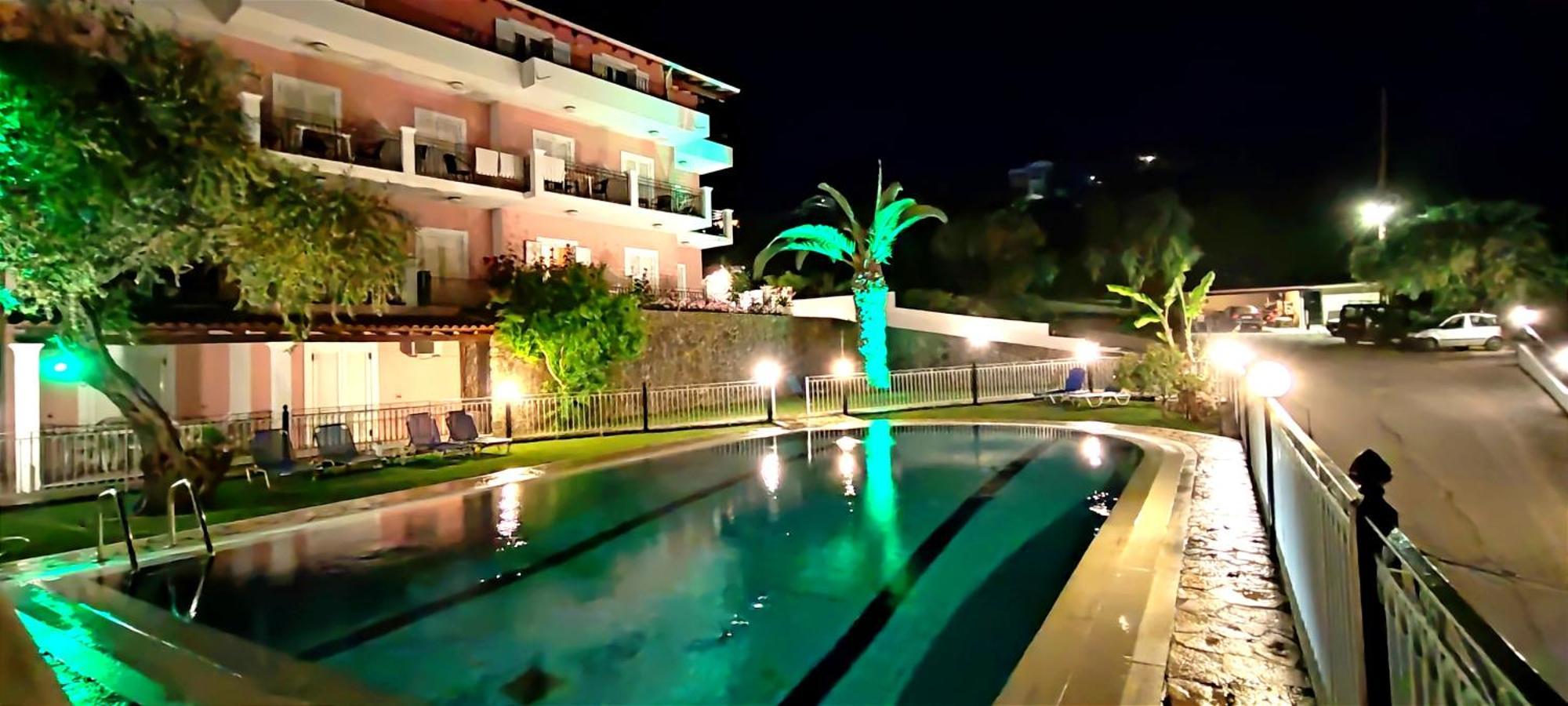 Thomas Apartments Dassia  Luaran gambar