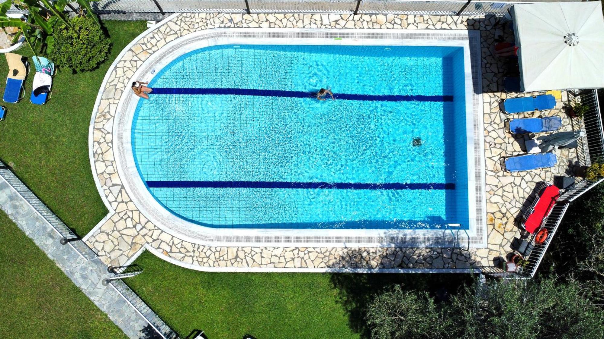 Thomas Apartments Dassia  Luaran gambar