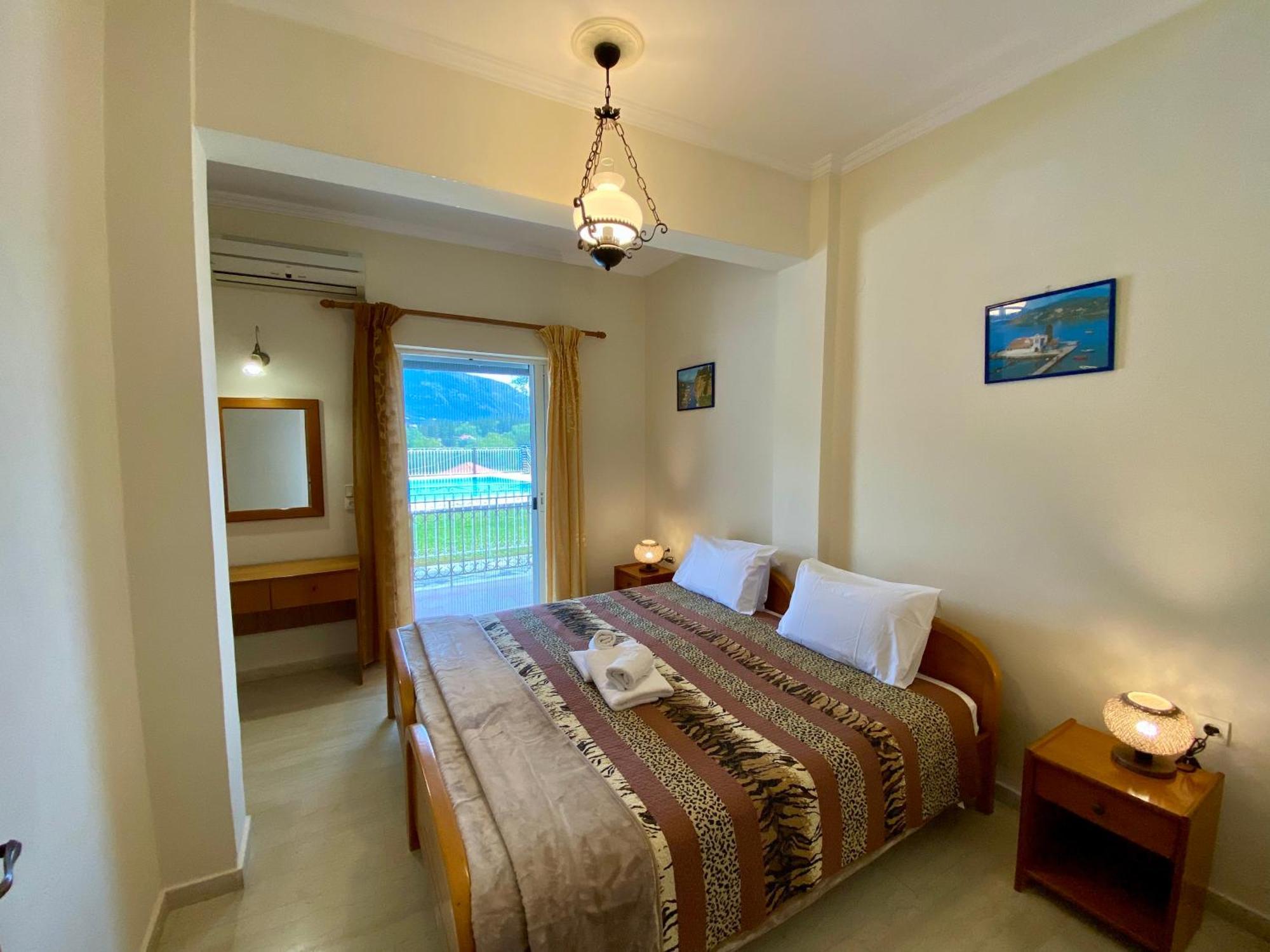 Thomas Apartments Dassia  Luaran gambar